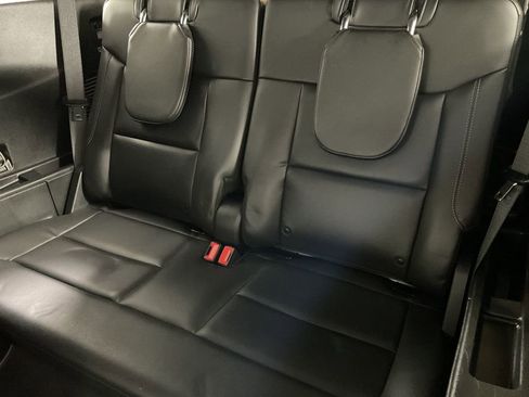 Used 2022 Ford Explorer XLT w/ Equipment Group 202A image 22