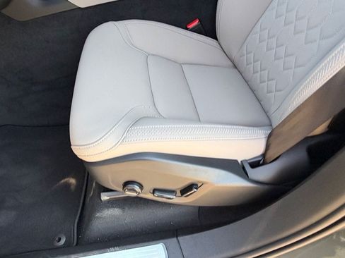 New 2027 Volvo XC90 B6 Plus AWD/4WD image 18