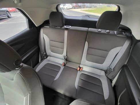 Used 2025 Chevrolet TrailBlazer LT image 12