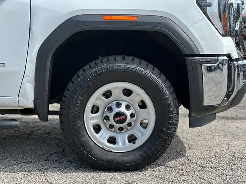 Used 2025 GMC Sierra 2500 Pro AWD/4WD image 32