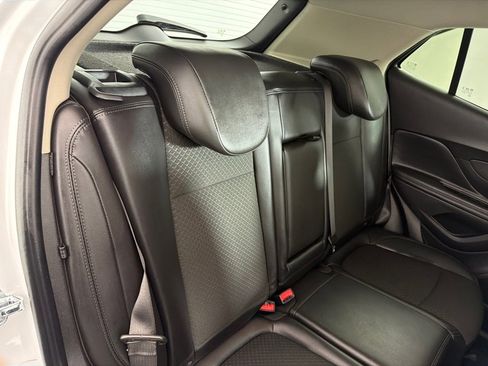 Used 2019 Buick Encore Preferred w/ Safety Package FWD image 22