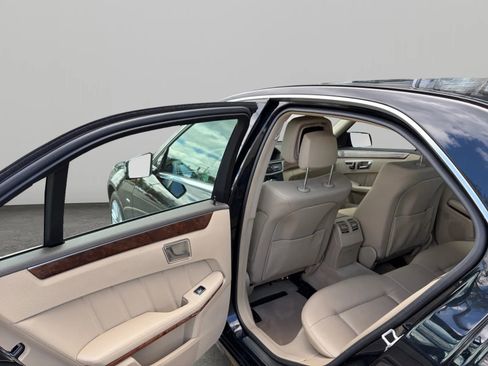Used 2012 Mercedes-Benz E 350 4MATIC Sedan image 12