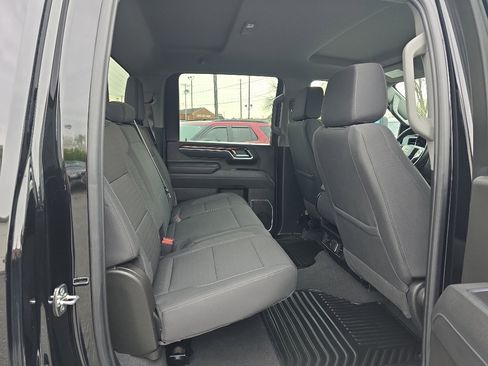 Used 2025 Chevrolet Silverado 2500 LT w/ Convenience Package AWD/4WD image 10