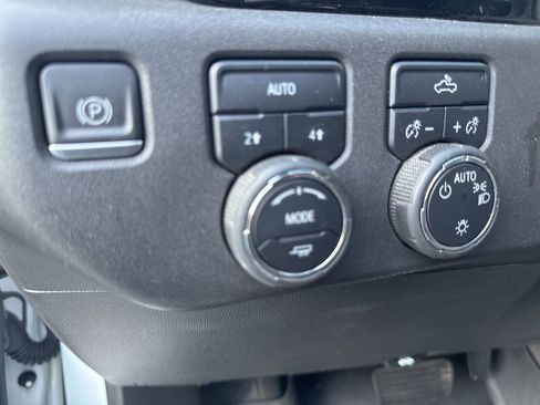 Used 2023 Chevrolet Silverado 1500 LT image 26