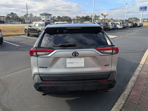 Used 2023 Toyota RAV4 XLE image 6