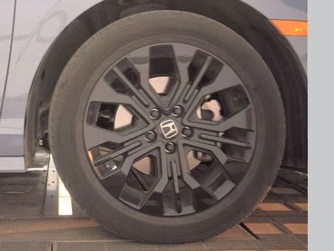 Used 2025 Honda Odyssey Sport-L image 28