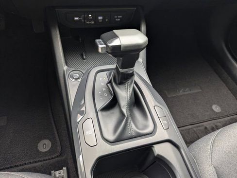 Used 2025 Kia K4 EX image 26