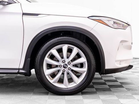 Used 2019 INFINITI QX50 Essential w/ Premium Heat Package AWD/4WD image 38