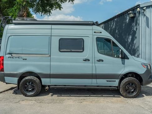 Used 2021 Mercedes-Benz Sprinter 2500 image 7