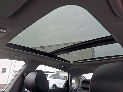 Certified 2019 Kia Optima EX w/ EX Premium Package image 14