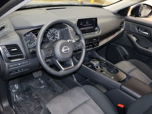 Used 2024 Nissan Rogue SV image 22