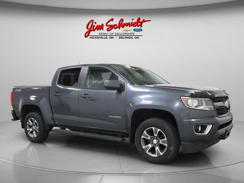 Used 2015 Chevrolet Colorado Z71 AWD/4WD image 2