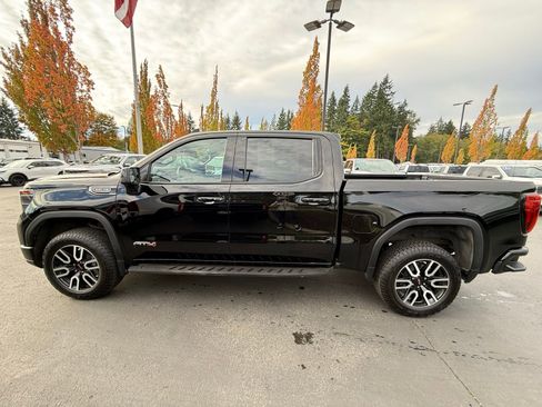 Used 2022 GMC Sierra 1500 AT4 w/ AT4 Premium Package image 9