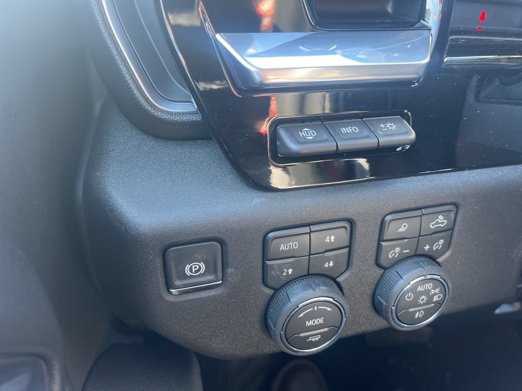 New 2026 Chevrolet Silverado 3500 LTZ w/ LTZ Plus Package AWD/4WD image 19