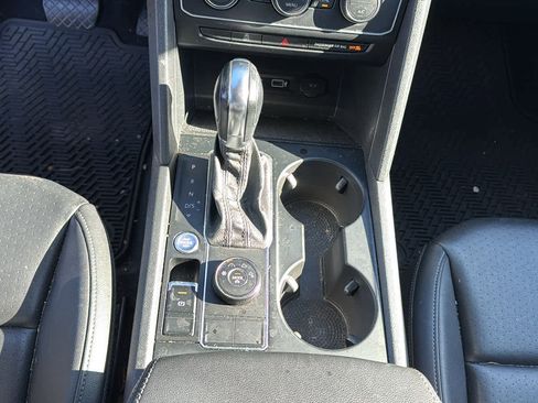 Used 2019 Volkswagen Atlas SE w/ Towing Package image 22