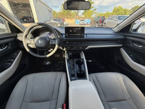 Used 2025 Honda Accord SE image 20