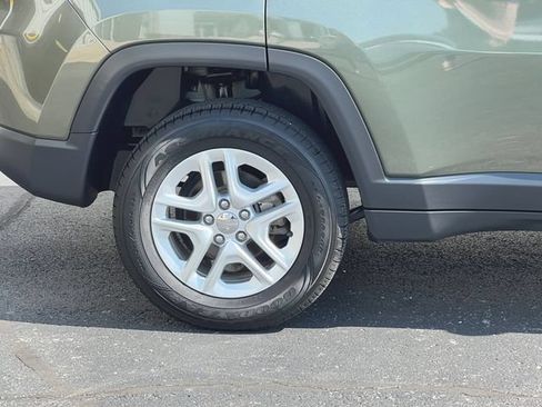Used 2018 Jeep Compass Sport AWD/4WD image 31