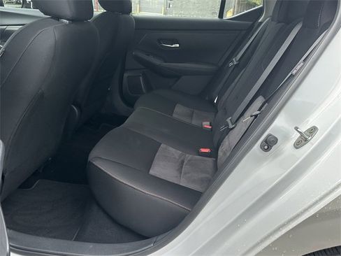 Certified 2025 Nissan Sentra SR image 21