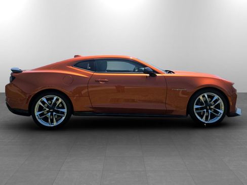 Used 2023 Chevrolet Camaro SS RWD image 5