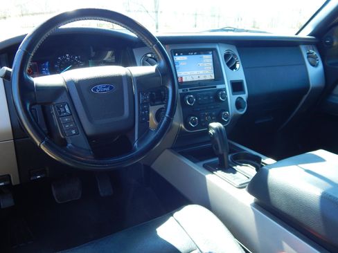 Used 2017 Ford Expedition EL XLT w/ Equipment Group 202A image 14