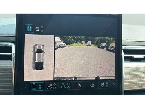 Used 2025 GMC Sierra EV Denali AWD/4WD image 26