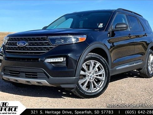 Used 2023 Ford Explorer XLT w/ Equipment Group 202A AWD/4WD image 1