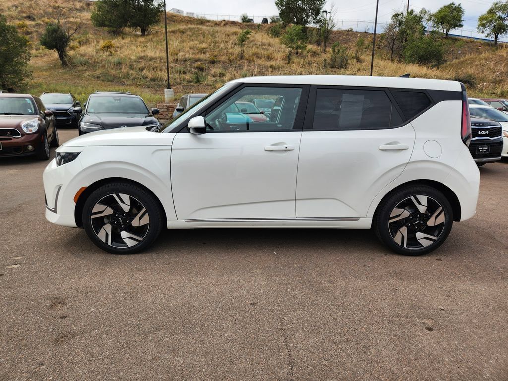Certified 2024 Kia Soul GT-Line FWD image 4