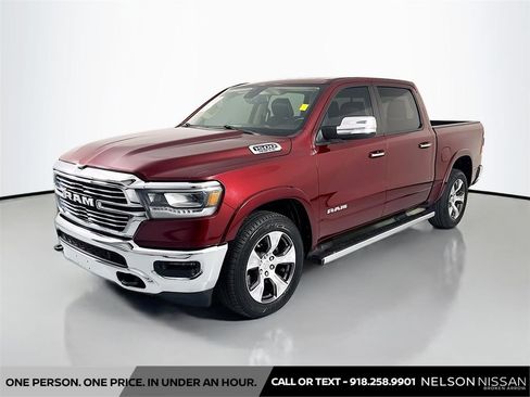 Used 2019 RAM 1500 Laramie AWD/4WD image 1