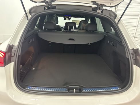 Used 2026 Mercedes-Benz GLC 300 image 26
