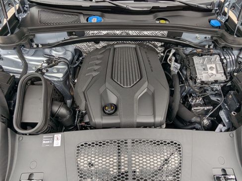 New 2026 Porsche Macan AWD/4WD image 27