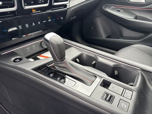 New 2026 Nissan Sentra SR w/ SR Premium Package image 25