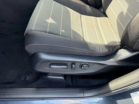 Certified 2025 Honda CR-V Sport image 11