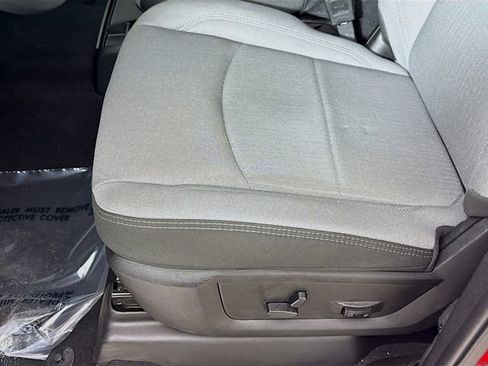 Used 2024 RAM 2500 Big Horn w/ Bed Utility Group image 18