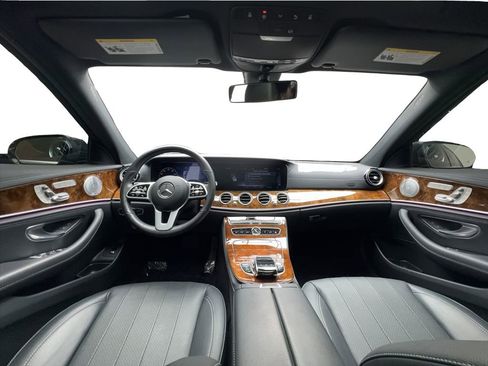 Used 2020 Mercedes-Benz E 350 4MATIC Sedan w/ Parking Assistance Package image 37