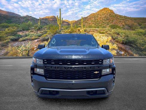 Used 2022 Chevrolet Silverado 1500 Custom RWD image 3