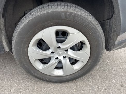 Used 2020 Toyota RAV4 LE w/ All Weather Liner Package image 12