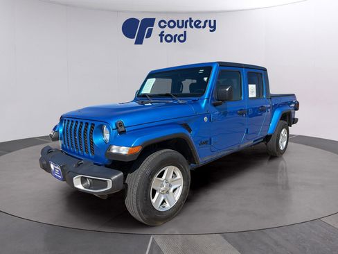Used 2021 Jeep Gladiator Sport AWD/4WD image 3