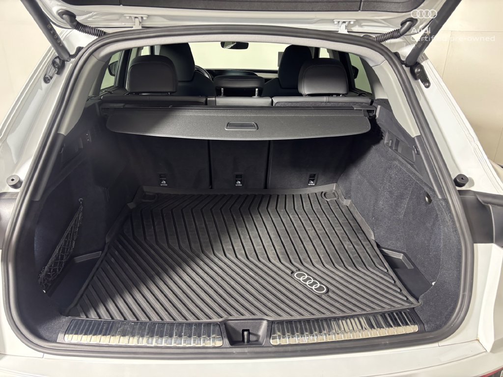 Certified 2025 Audi Q5 Prestige AWD/4WD image 28