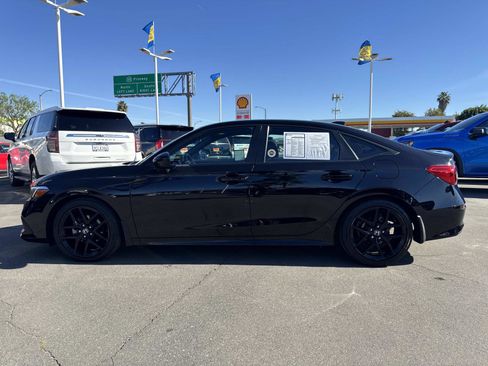 Used 2022 Honda Civic Sport image 8