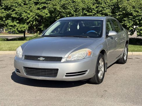 Used 2006 Chevrolet Impala LS FWD image 2