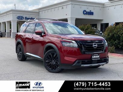Used 2024 Nissan Pathfinder Platinum w/ Cargo Package