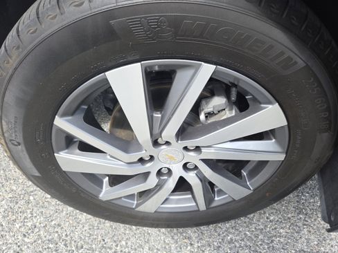 Used 2024 Chevrolet Equinox LT FWD image 12
