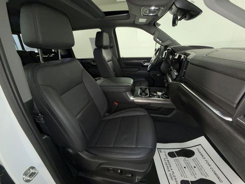 Used 2025 Chevrolet Silverado 3500 LTZ w/ LTZ Plus Package image 28