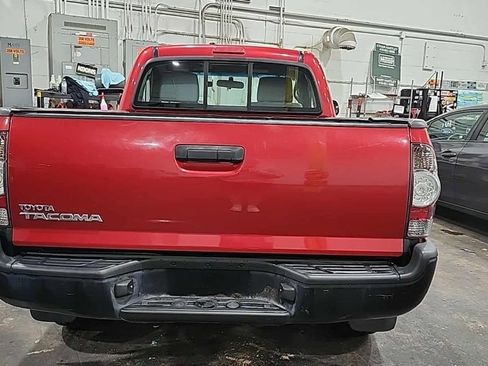 Used 2011 Toyota Tacoma 4x4 Regular Cab image 5