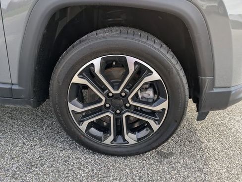 Used 2023 Jeep Compass Limited image 10