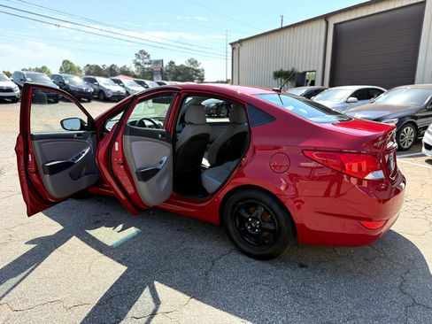 Used 2016 Hyundai Accent SE image 20