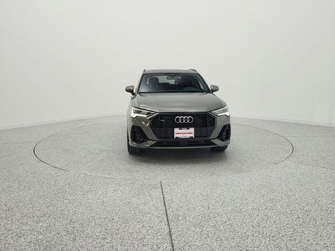 Used 2025 Audi Q3 2.0T Premium w/ Convenience Package image 2