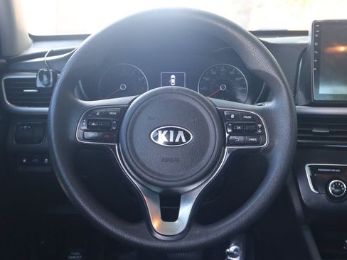 Used 2017 Kia Optima LX w/ Option Group 014 FWD image 18