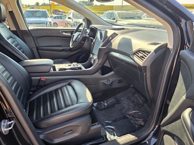 Used 2024 Ford Edge SEL AWD/4WD image 16