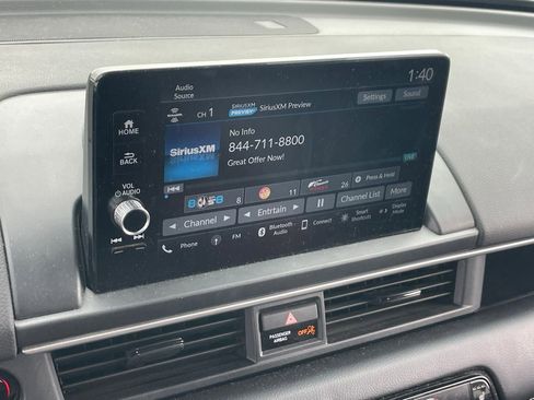 Used 2024 Honda Pilot EX-L image 8